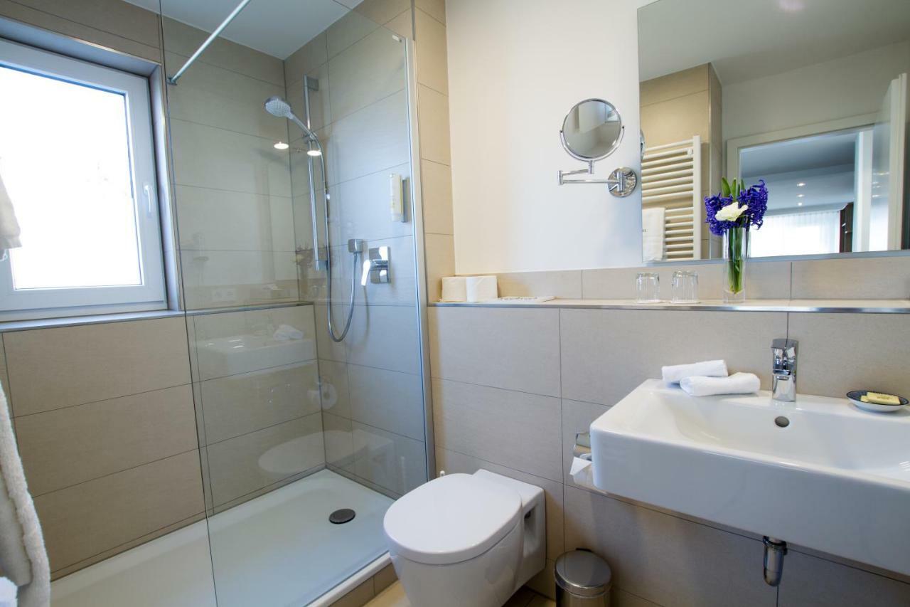 Hotel Seepark Garni Иберлинген Экстерьер фото